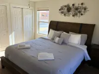 Red Sand Ridge. The best place to enjoy your vacation in Moab! Hotels in Moab South Valley