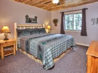 Nature's Edge: Lakefront Home - WiFi, Free Firewood, Generator, No Cleaning Fee!