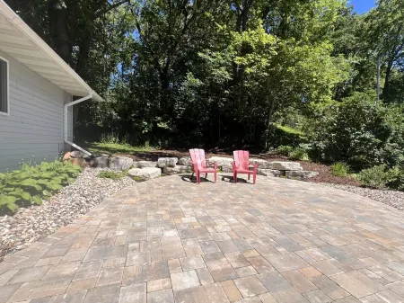 2 Bed, 2 Bath Cozy Home Across from Zoo in the heart of Baraboo. Отели рядом с достопримечательностью «Университет Висконсин в Барабу / Сок»