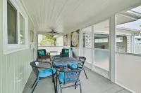 Remodeled historic downtown Punta Gorda, FL charming cottage