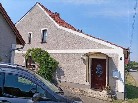 120sqm vacation home with garden 10 minutes from the Szczecin Lagoon Отели в г. Юккер-Рандов