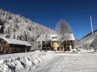 "Almrausch" holiday apartment - Gasthof Zipflwirt Hotels in Bayrischzell