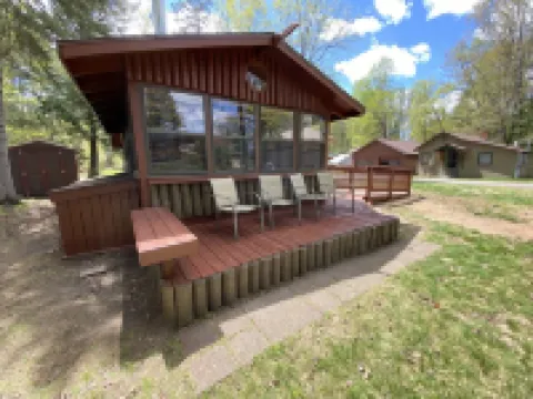 La Vita e Bella -Life is Good- at this pet friendly Northwoods escape Hotels in Phelps