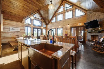 Perfect Peace - 4 Kg Suites, Bunk/Game House, Kid's Play Platform Hotel a 