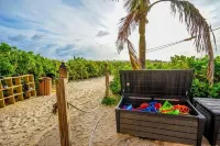 1Br 1Bth at The Palm Beach Singer Island Resort Hotel! DIRECT OCEAN VIEW!