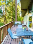 Pine View - Spacious 3000 SQFT Home with Game Room, Bar and 3 Decks!