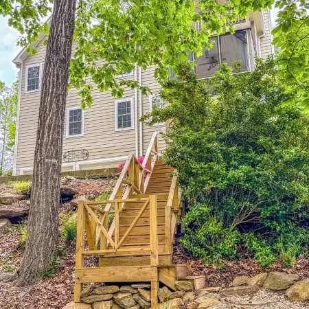 Lakefront Retreat l Near Clemson, Hot Tub, Game Room, Kayaks, Private Dock