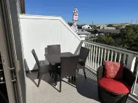 Ocean views, private access to beach, quiet, comfortable condo in far east Ptown
