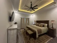 Modern New 3bd/3.5ba Close To Everything!