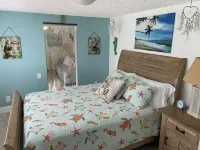 Private Keys Getaway retreat, gated property located on a canal and cross creek. 基拉戈住宿飯店