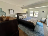 Otter Getaway - Quartermaster Harbor Beach House.