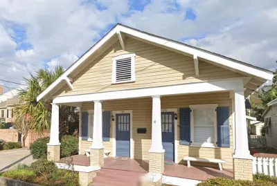 Biloxi Bungalow - Heart of Biloxi - Beach, Casinos and more!