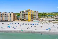Stunning Gulf Views-Clean All Renovated-Holiday Villas Lll-Near Clearwater Beach