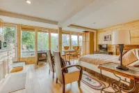 Cozy Blueberry Cottage Studio Stevenson, King Bed, Kitchenette, p