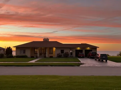 Lake Erie Escape - Erie, PA