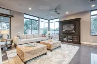 Stylish Scottsdale Estate with Rooftop Views, Pool & Private Casita