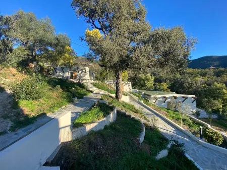 Apartement Avec Terrasse A 10 MN DES Plages A Pieds