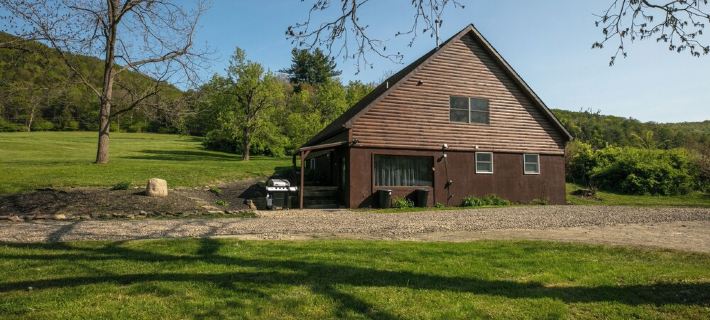 Creekside Cabin - Watkins Glen, Corning, Finger Lakes with Hot Tub Hotels in Steuben County