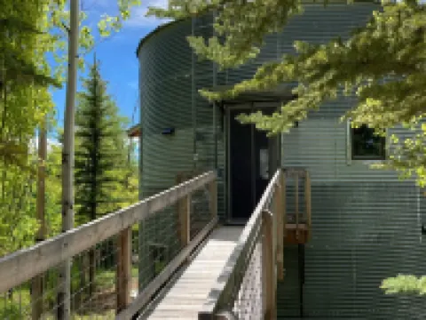 Grain Bin House in the Heart of Philipsburg Hotels in Granite County