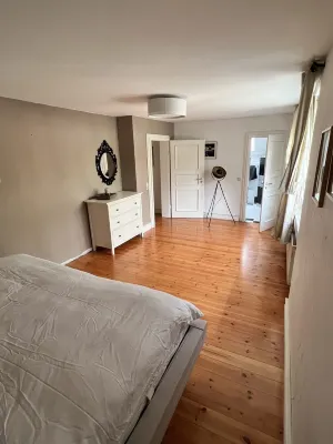 Haus in Köln Thielenbruch Hotels in 