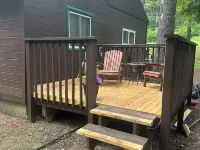 A Stream  runs through it. Comfy little cabin with a stream by your bedroom. Hotels in Oscoda County