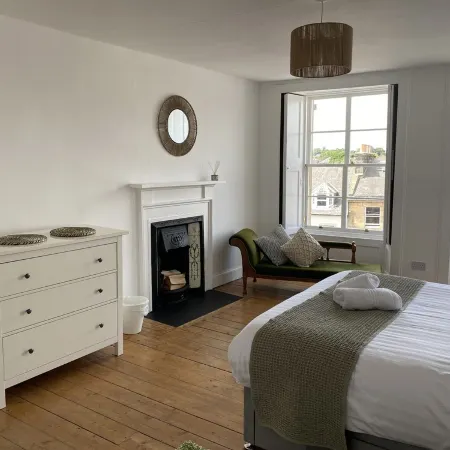 Newly renovated 3-bedroom townhouse in Cupar town centre