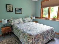 Hilltop Home in the Green Mountains w/ Nordic skiing & a microbrewery paradise. Hotels in Greensboro