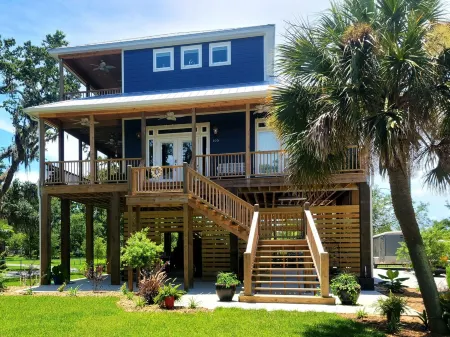 Luxury Suite Apartment at the Beach
