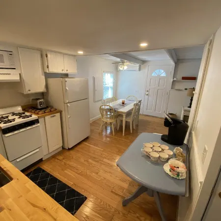 Classic Maine Beach Cottage - In the Heart of Ogt. Village , Walk to everything