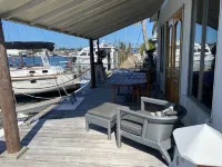 Living Life Dockside