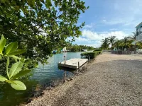 LaTeDa  Charming 4-bedroom house in Key Largo with Pool, Dock and optional Boat.