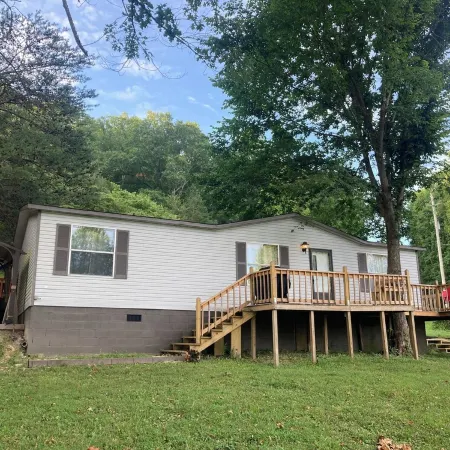 Home in Powell Valley Shores Close to Flat Hollow Marina & Powell Valley Marina