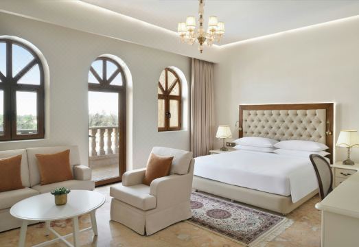 알 삼리야 호텔의 평화로운 전경