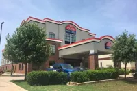 Big Country Hotel & Suites, SureStay Collection by BW - Bãi đậu xe