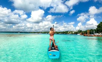 Hotel y Eco-Cabañas Azul María Bacalar