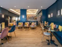 voco Paris Montparnasse by IHG Hôtels à proximité de : Cesar Palace