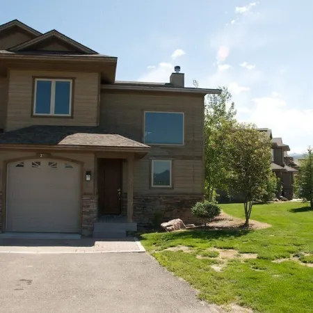 Beautiful Trail Creek Springs Townhome Jackson/Yellowstone/Grand Teton Отели в г. Виктор