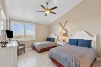 Omni Resort - Gorgeous Top Floor Penthouse with Oceanfront Views - Shipwatch!