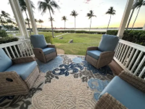 Marlin House 52: Gated Luxury Villa w/ Dockage, Sunset Views and Pool