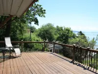 Waterfront Vashon Home with Amazing View Hotels in Vashon