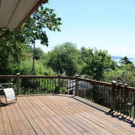 Waterfront Vashon Home with Amazing View