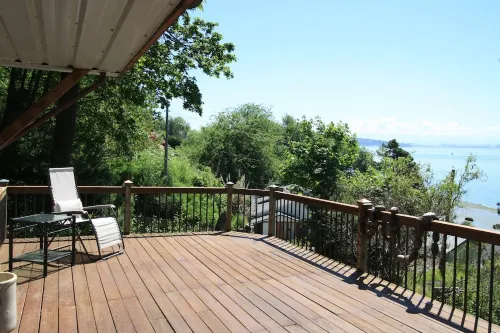 Waterfront Vashon Home with Amazing View Hotels in Vashon