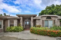 On the Gulf! Luxury 4/3 with 2 Master Bedrooms, Pool and Spa and Dock!