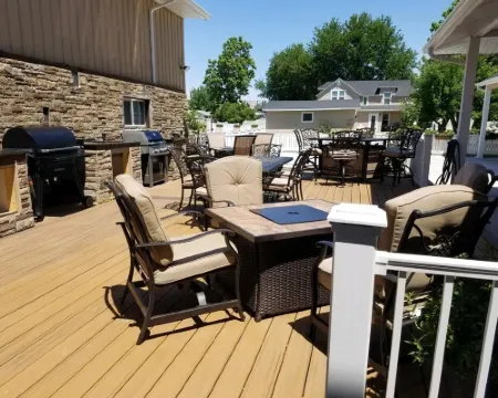 45 minutes from Moab, located in Green River Utah  R guest house Hotels in Green River