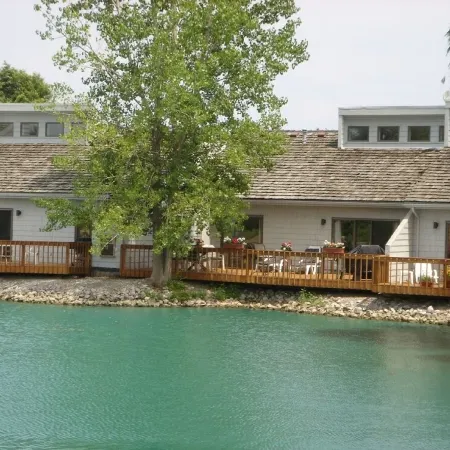 Peaceful 2Br, Condo on Pond - Overlooks 9th Hole at Sawmill Creek Golf Resort