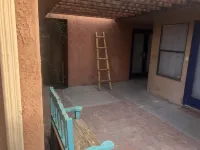 Clean Studio with Kitchenette and Fresh Patio!