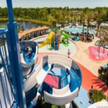 Balmoral Resort 4 Bedroom 3 Bath Home, Private Pool with Free Heat/Wifi/BBQ Inc