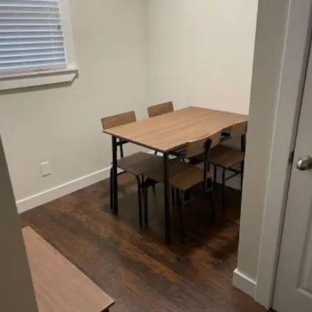 Charming 2bdrm house, minutes from Spooky Nook Отели в г. Гамильтон