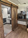 Deluxe Cabin A at Elk Creek Escape