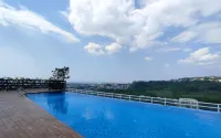 Best Price Studio Apartment Amartha View Hotels in Ngaliyan